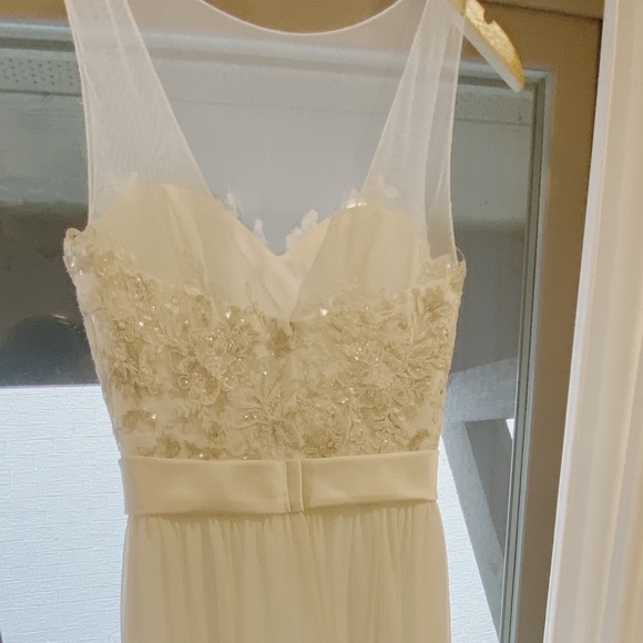 David’s Bridal A-Line Wedding Dress - Picture 3 of 7